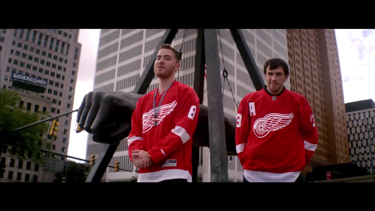 Mike_Posner_-_Top_of_the_World_ft__Big_Sean_440.jpg