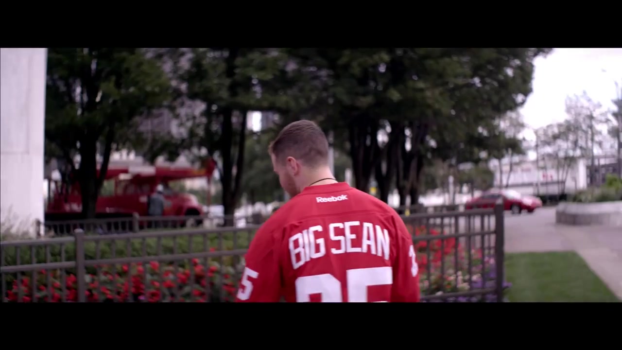 Mike_Posner_-_Top_of_the_World_ft__Big_Sean_468.jpg
