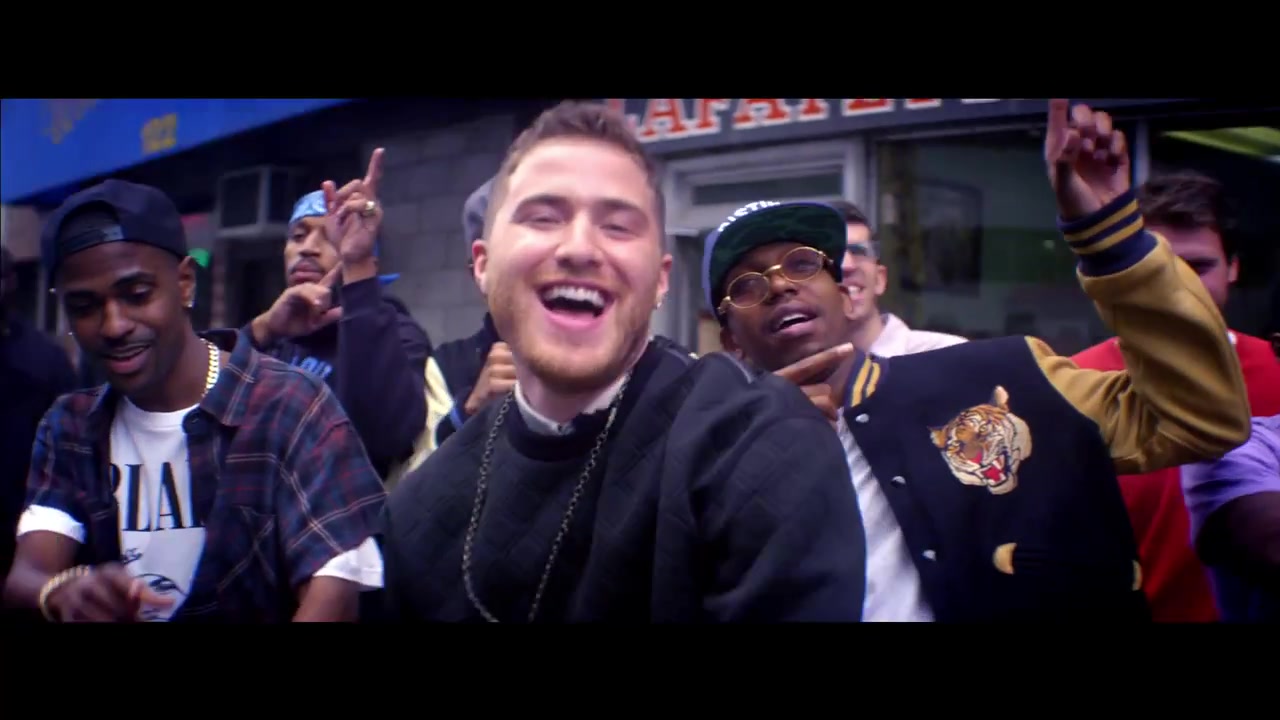 Mike_Posner_-_Top_of_the_World_ft__Big_Sean_561.jpg