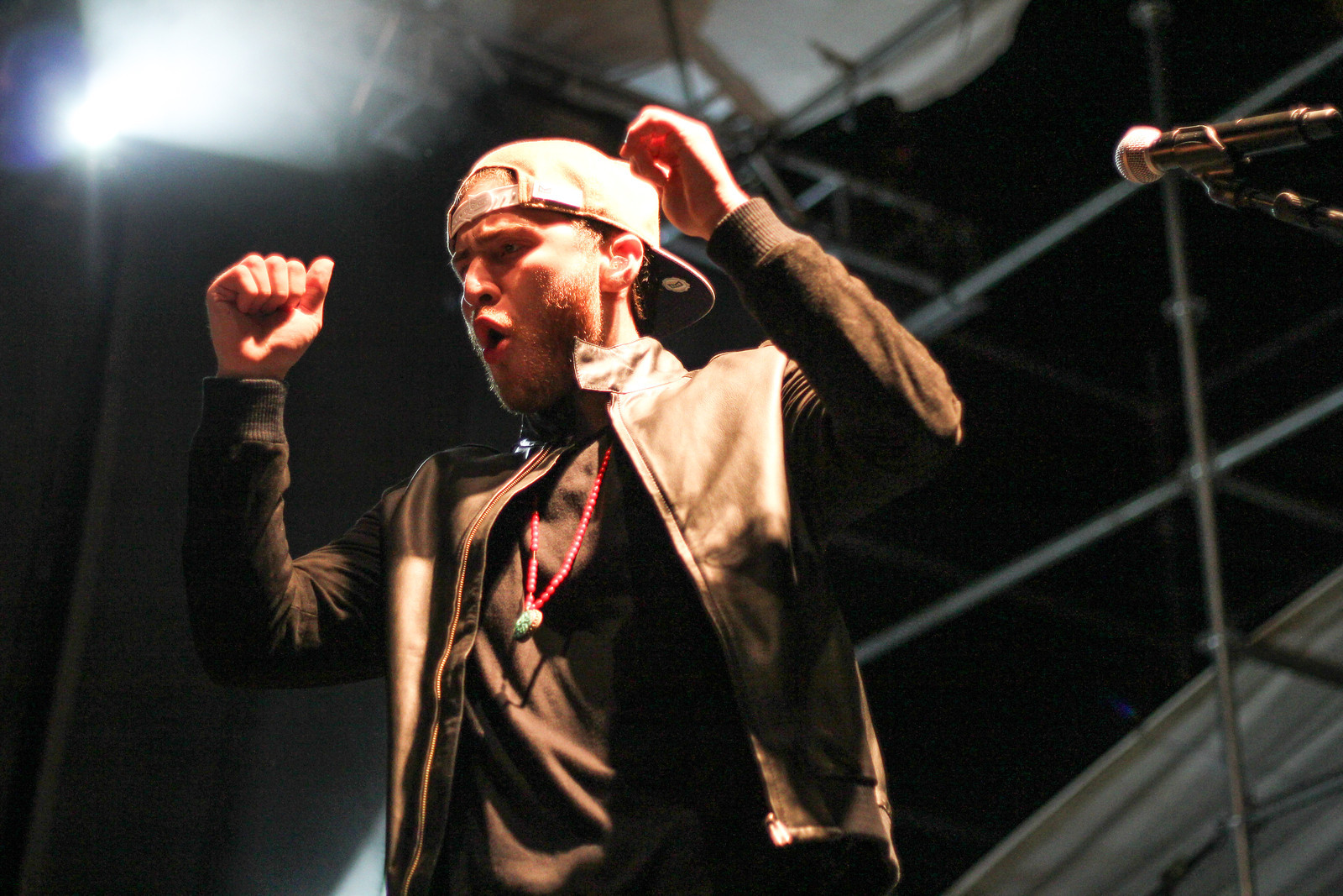 Mike Posner performing at Dam Jam 2014 at OSU in Corvallis, OR 5/31/14
Photo by Justin Quinn
justinquinnphotography.smugmug.com
