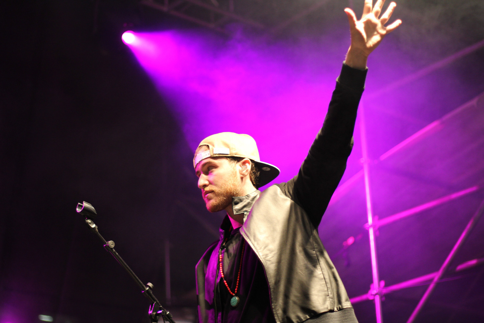 Mike Posner performing at Dam Jam 2014 at OSU in Corvallis, OR 5/31/14
Photo by Justin Quinn
justinquinnphotography.smugmug.com
