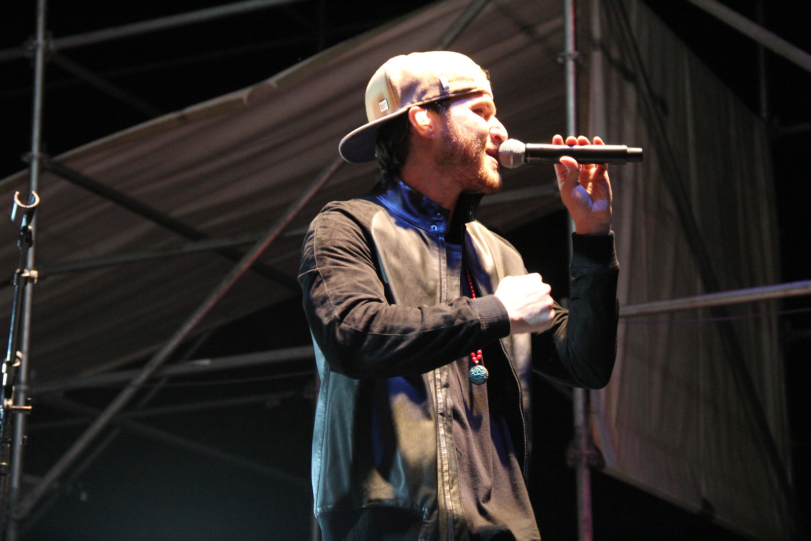 Mike Posner performing at Dam Jam 2014 at OSU in Corvallis, OR 5/31/14
Photo by Justin Quinn
justinquinnphotography.smugmug.com

