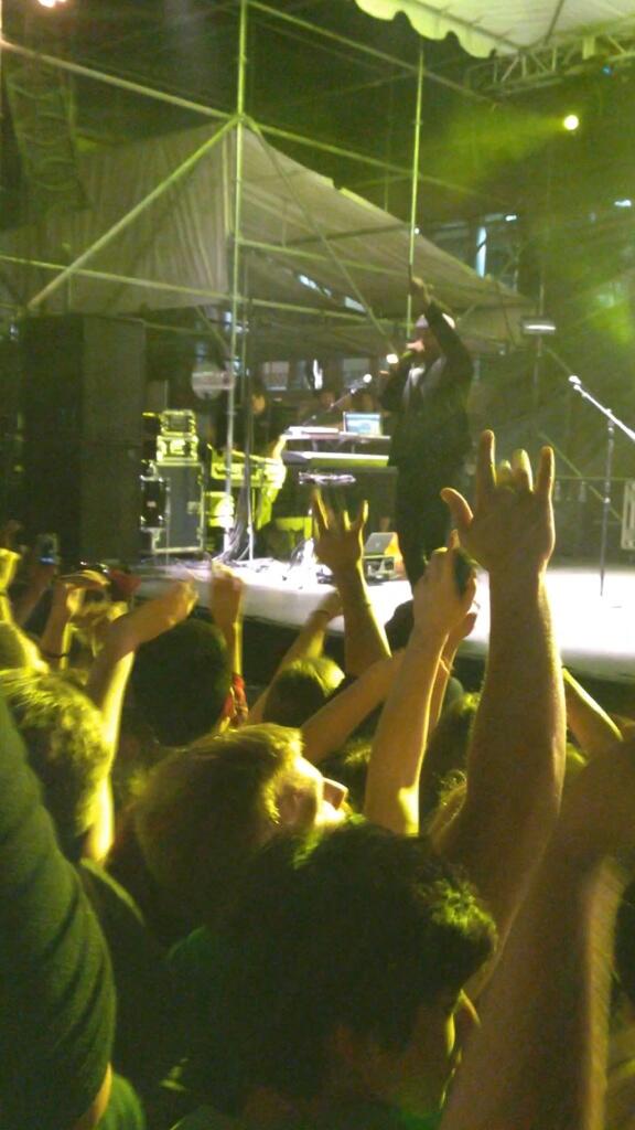 Mike Posner performing at Dam Jam 2014 at OSU in Corvallis, OR 5/31/14
Twitter @chchadg
