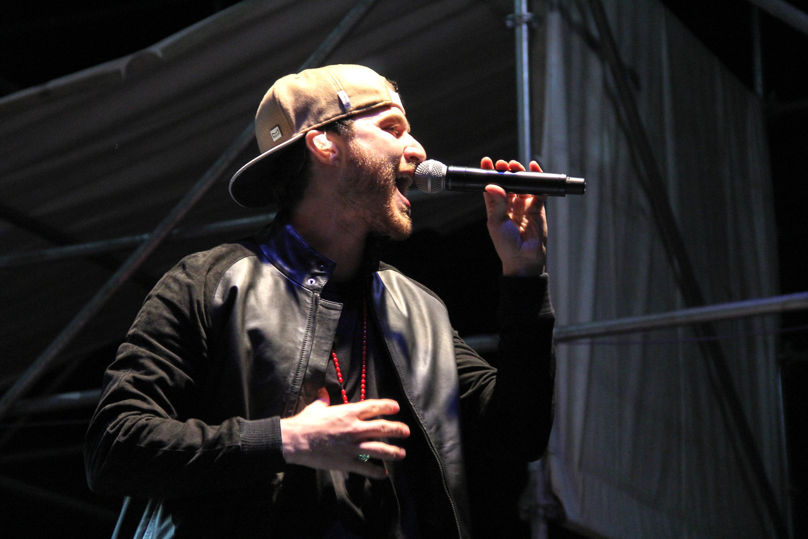 Mike Posner performing at Dam Jam 2014 at OSU in Corvallis, OR 5/31/14
Photo by Justin Quinn
justinquinnphotography.smugmug.com
