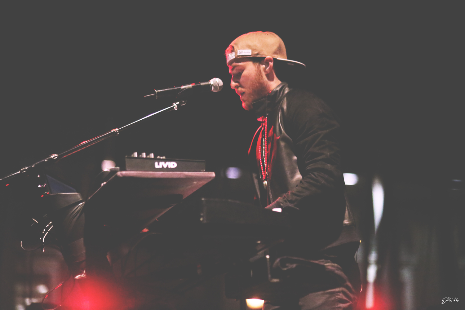 Mike Posner performing at Dam Jam 2014 at OSU in Corvallis, OR 5/31/14
Photo by Nesrin Danan
nesrindanan.com
