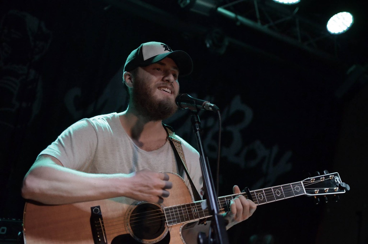 Mike Posner performing at Milkboy in Philadelphia, PA July 29, 2015
facebook.com/pages/MilkBoy-Philadelphia
