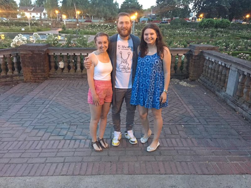 Mike Posner at Peninsula Park in Portland, OR July 15, 2015
twitter.com/katiechambers60
 Mike Posner at Peninsula Park in Portland, OR July 15, 2015
twitter.com/katiechambers60