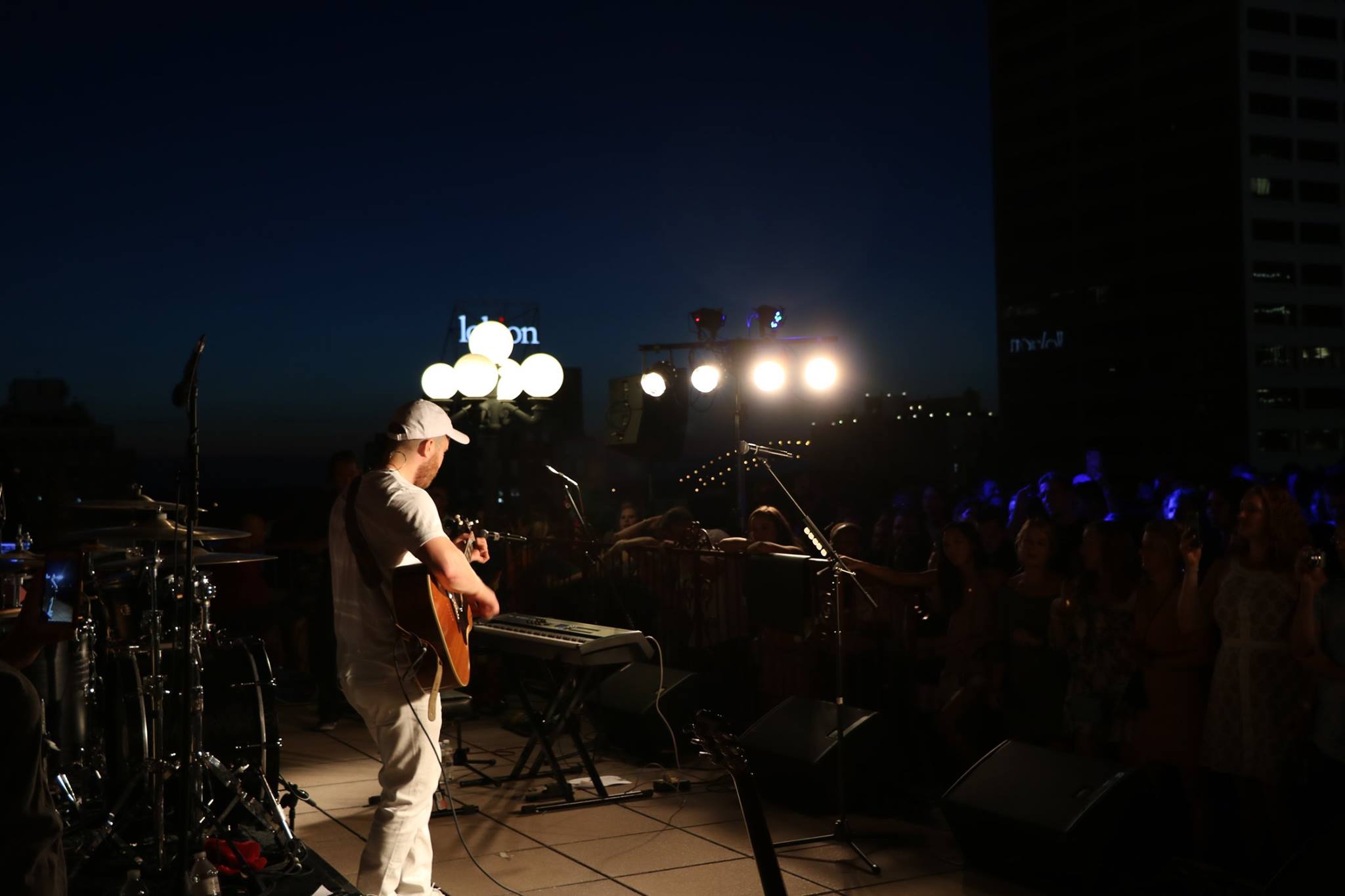 facebook.com/PeabodyRooftopParty
 facebook.com/PeabodyRooftopParty