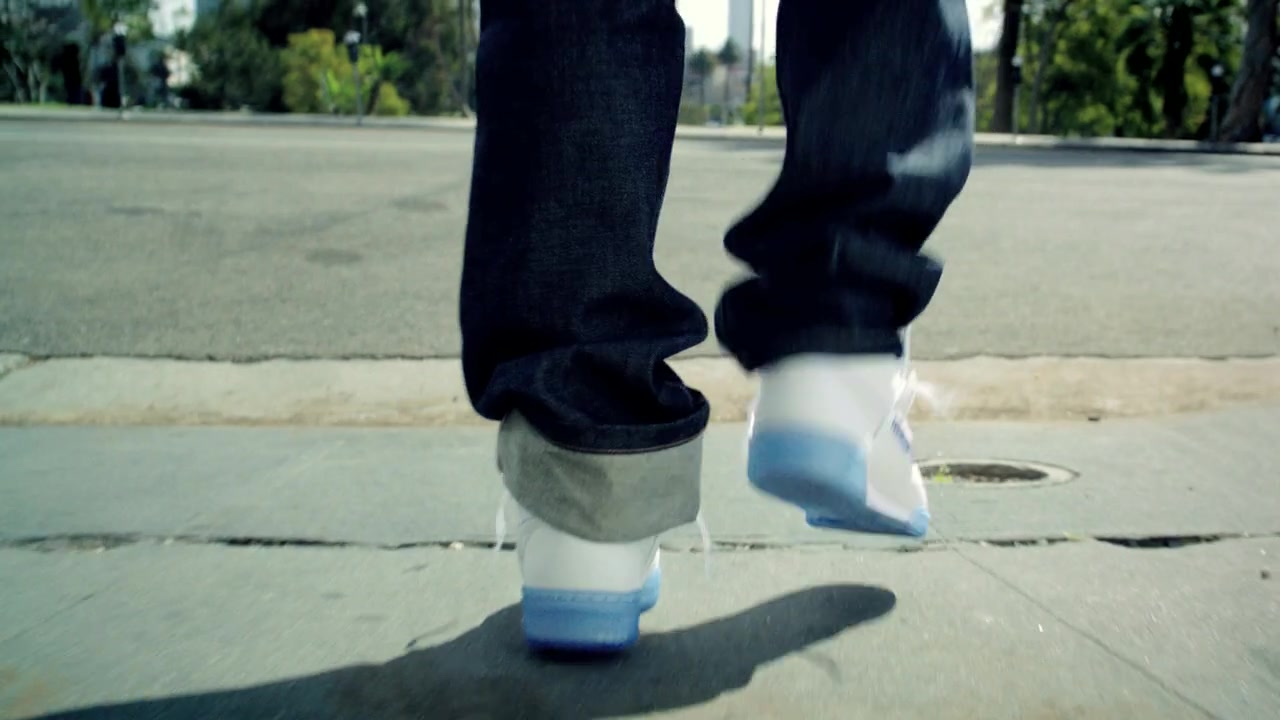 Reebok__It_Takes_A_Lot_To_Make_A_Classic_on_Vimeo_09.jpg Reebok__It_Takes_A_Lot_To_Make_A_Classic_on_Vimeo_09.jpg