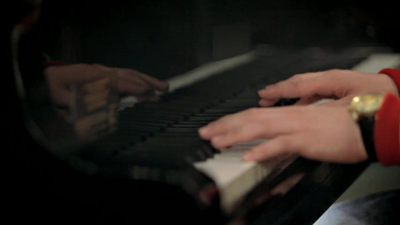 Reebok__It_Takes_A_Lot_To_Make_A_Classic_on_Vimeo_26.jpg Reebok__It_Takes_A_Lot_To_Make_A_Classic_on_Vimeo_26.jpg