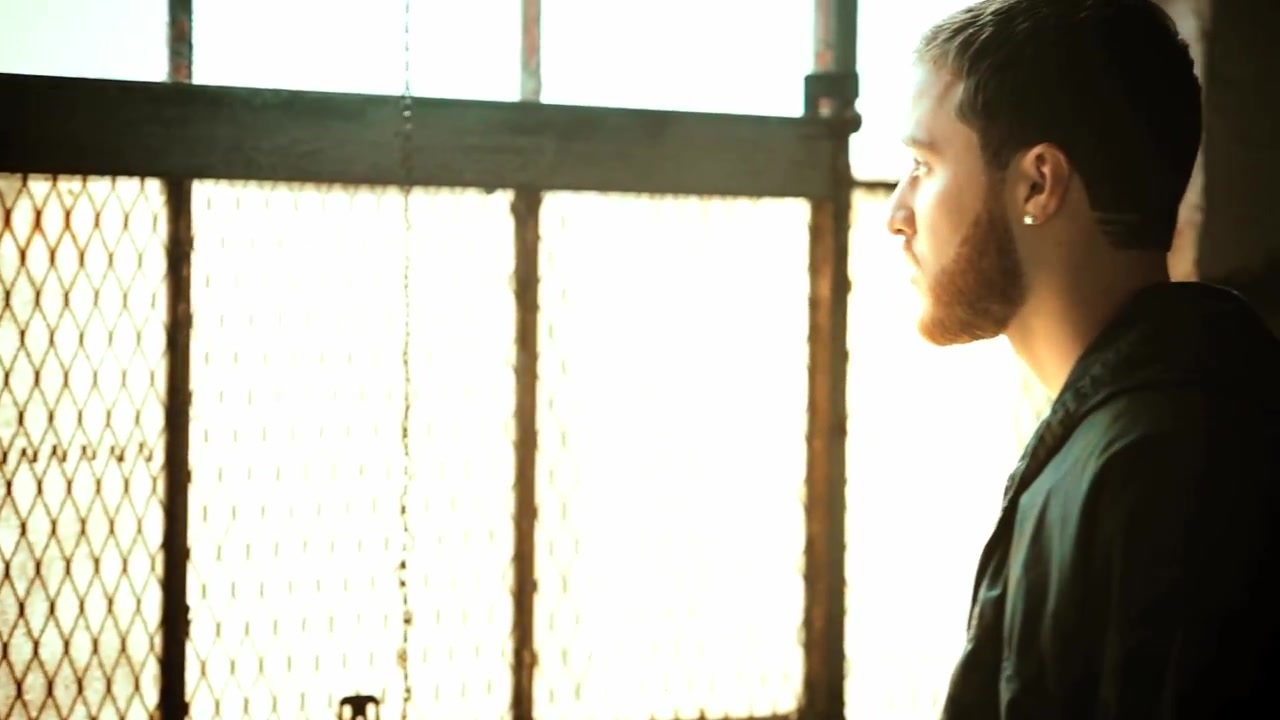Rittz_-_Switch_Lanes_28Feat__Mike_Posner29_-_Official_Music_Video_0054.jpg