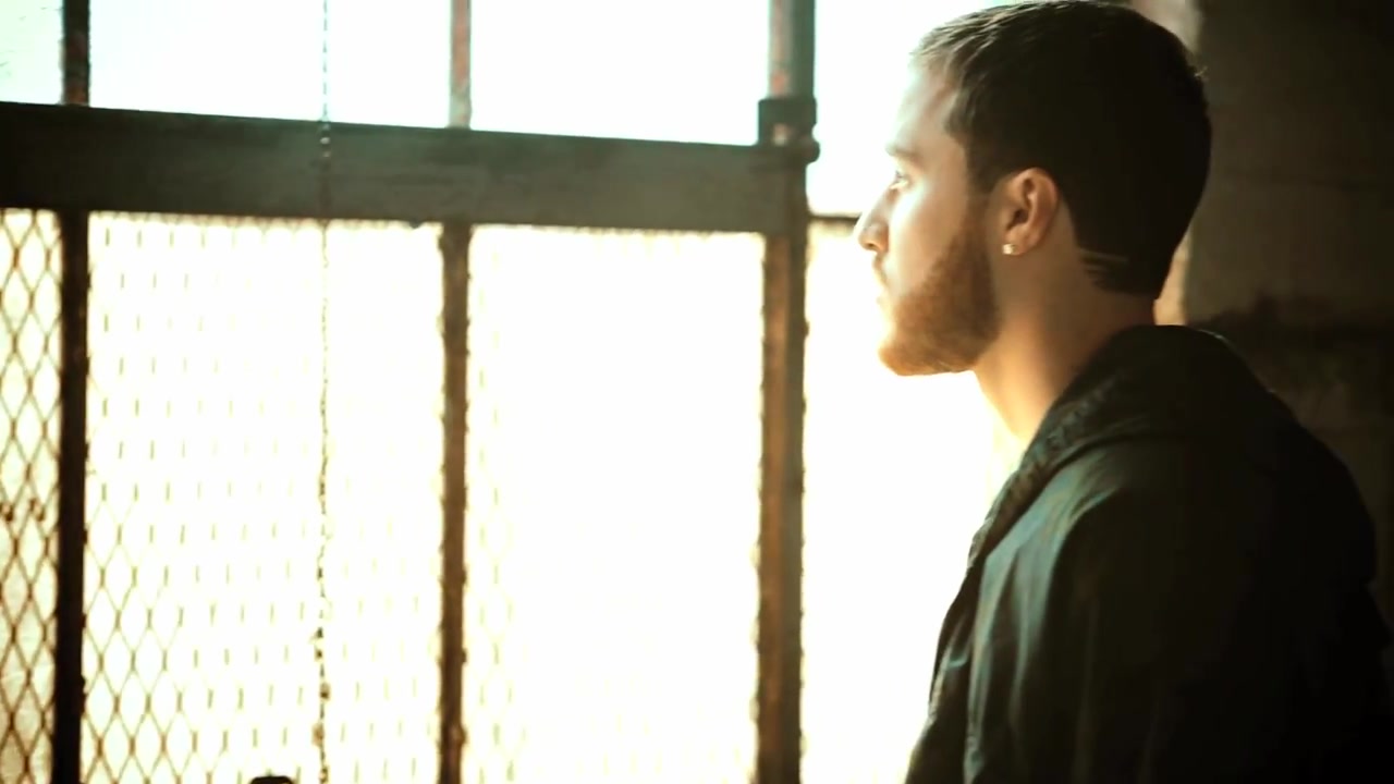 Rittz_-_Switch_Lanes_28Feat__Mike_Posner29_-_Official_Music_Video_0055.jpg