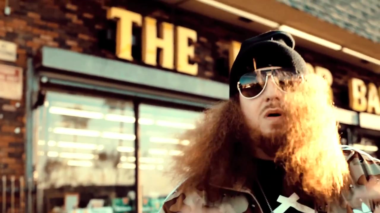 Rittz_-_Switch_Lanes_28Feat__Mike_Posner29_-_Official_Music_Video_088.jpg