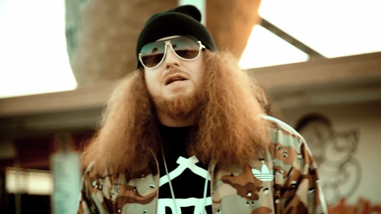 Rittz_-_Switch_Lanes_28Feat__Mike_Posner29_-_Official_Music_Video_092.jpg