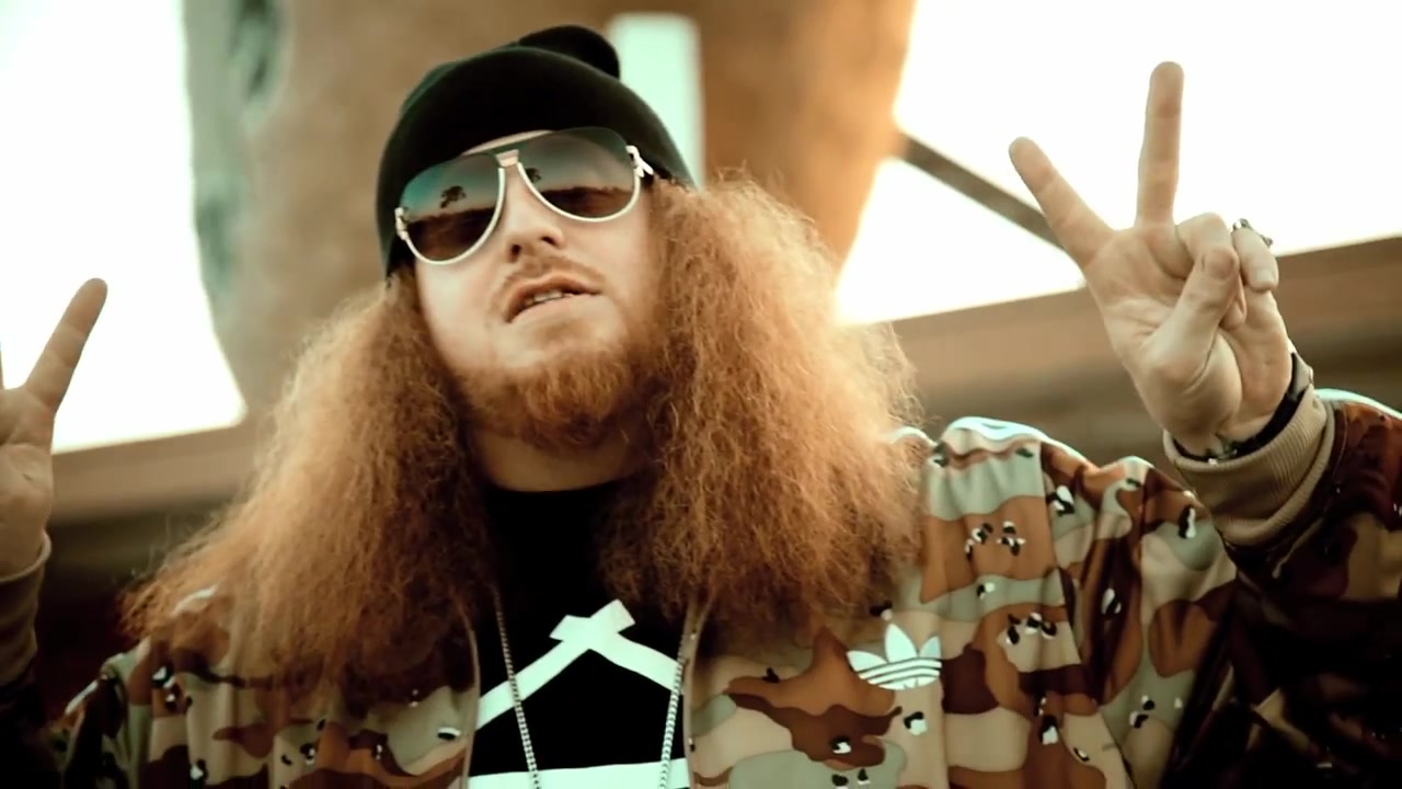 Rittz_-_Switch_Lanes_28Feat__Mike_Posner29_-_Official_Music_Video_098.jpg