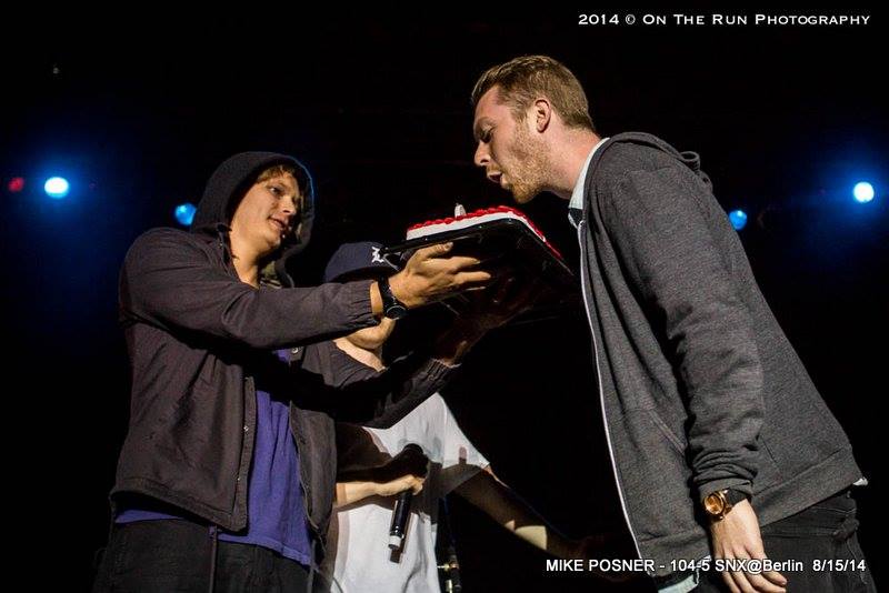 Mike Posner & crew presenting manager Patrick Cline with a cake for his 28th Birthday at 104.5 SNX Summer Music Festival in Marne, MI 8/15/2014
Photo by Eric Stoike
facebook.com/1045snx
