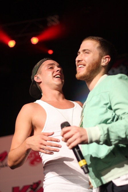Sammy Adams and Mike Posner perform "L.A. Story" at Kiss Concert
Photo by kiss108.com
