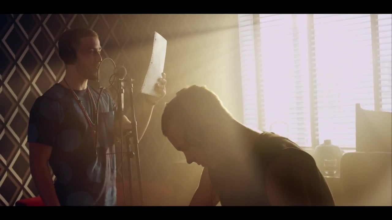Sammy_Adams_-_L_A__Story_ft__Mike_Posner_038.jpg