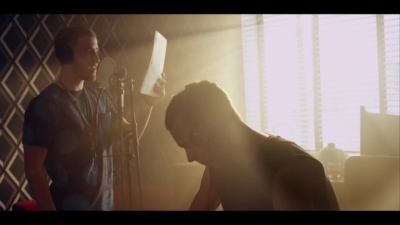Sammy_Adams_-_L_A__Story_ft__Mike_Posner_040.jpg