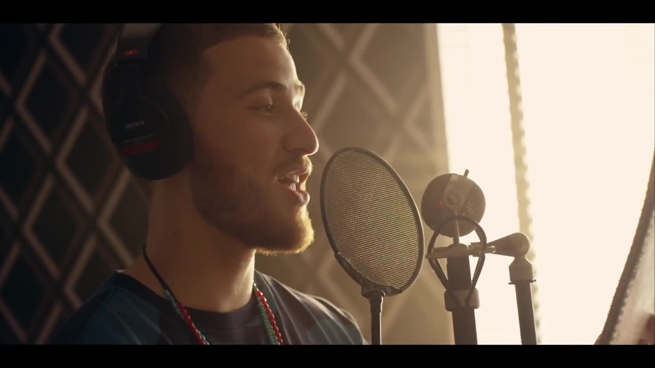 Sammy_Adams_-_L_A__Story_ft__Mike_Posner_042.jpg