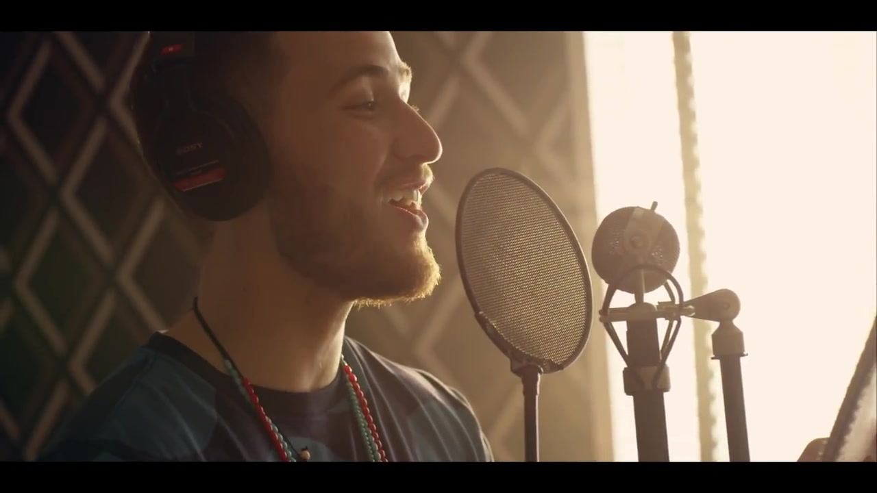 Sammy_Adams_-_L_A__Story_ft__Mike_Posner_046.jpg