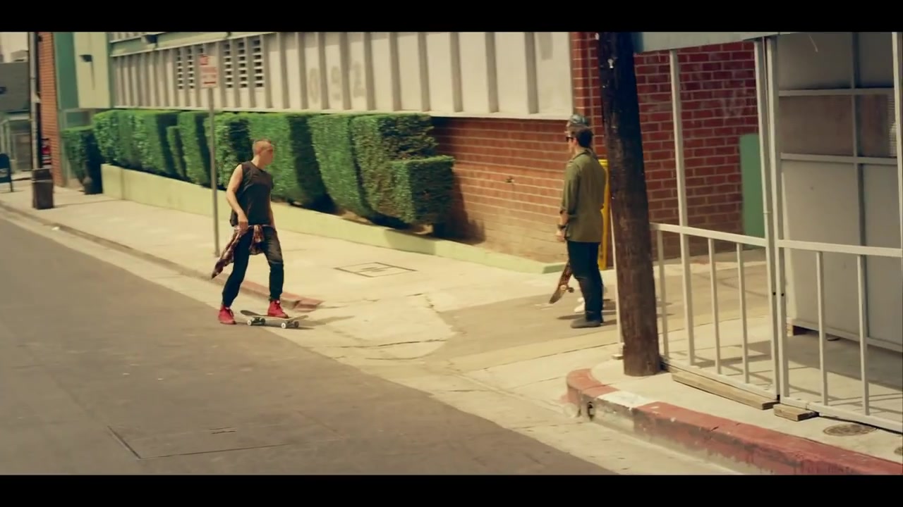 Sammy_Adams_-_L_A__Story_ft__Mike_Posner_112.jpg