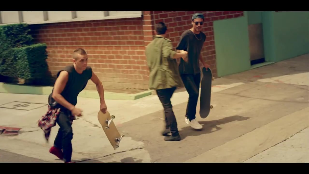 Sammy_Adams_-_L_A__Story_ft__Mike_Posner_116.jpg
