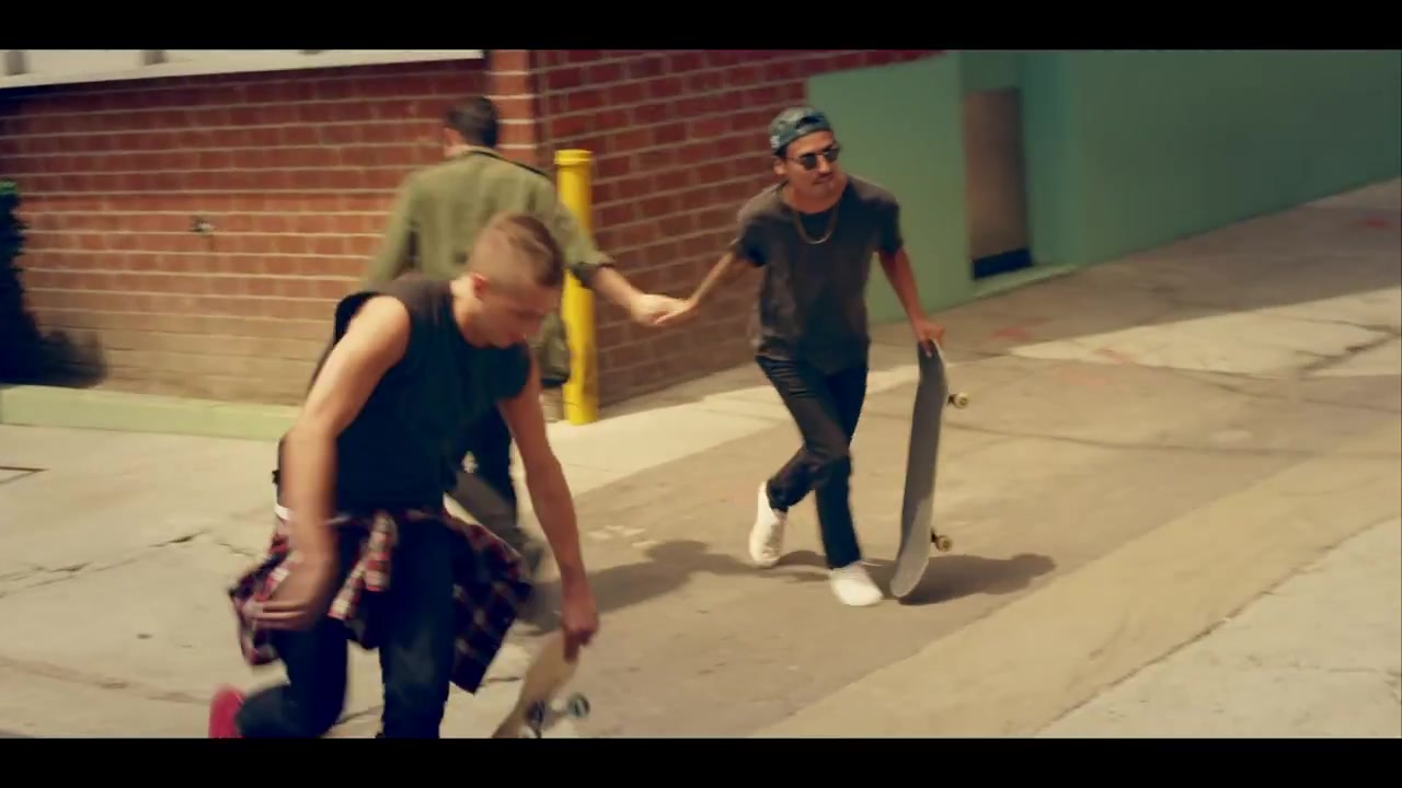 Sammy_Adams_-_L_A__Story_ft__Mike_Posner_117.jpg