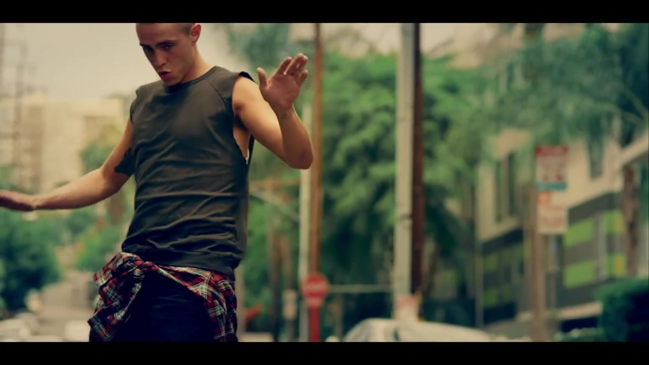 Sammy_Adams_-_L_A__Story_ft__Mike_Posner_213.jpg