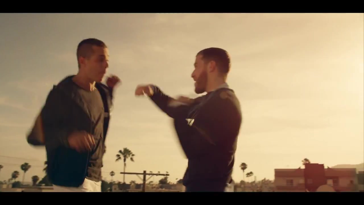Sammy_Adams_-_L_A__Story_ft__Mike_Posner_235.jpg