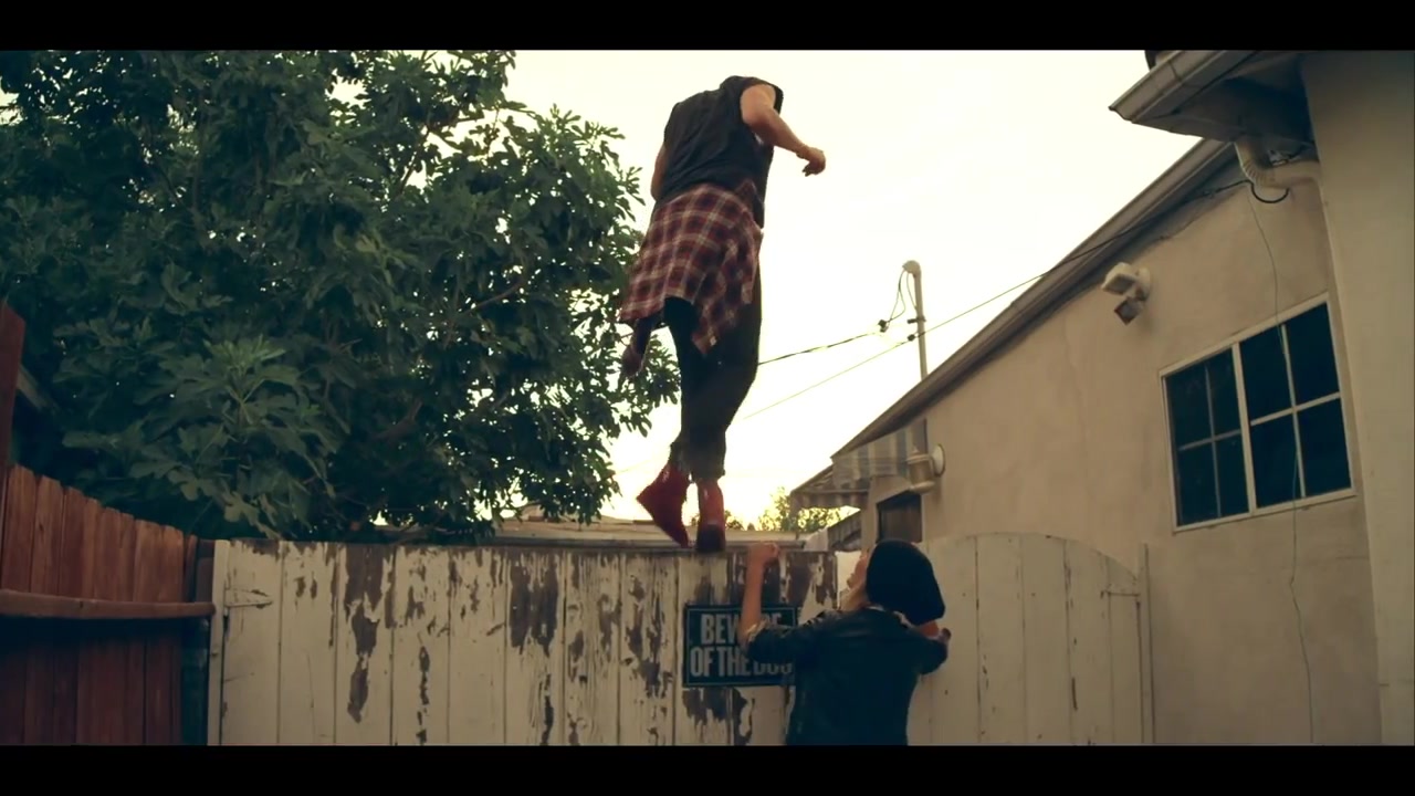 Sammy_Adams_-_L_A__Story_ft__Mike_Posner_411.jpg