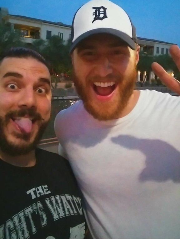 Mike Posner on the Ninja Tour in Scottsdale, AZ 6/27/2015
twitter.com/zenithyoda
 Mike Posner on the Ninja Tour in Scottsdale, AZ 6/27/2015
twitter.com/zenithyoda