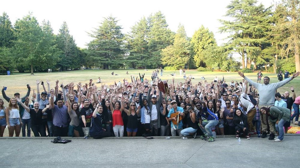 Mike Posner and Adam Friedman at Volunteer Park in Seattle, WA July 13, 2015
instagram.com/jbrantfilms
 Mike Posner and Adam Friedman at Volunteer Park in Seattle, WA July 13, 2015
instagram.com/jbrantfilms