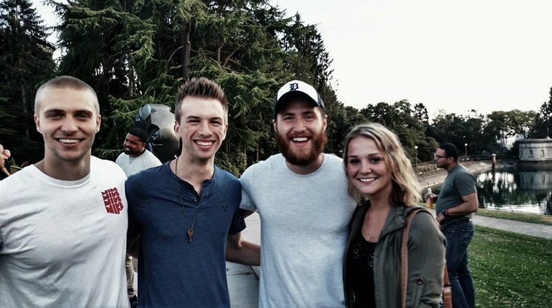 Mike Posner at Volunteer Park in Seattle, WA July 13, 2015
instagram.com/nikki_christopherson
 Mike Posner at Volunteer Park in Seattle, WA July 13, 2015
instagram.com/nikki_christopherson