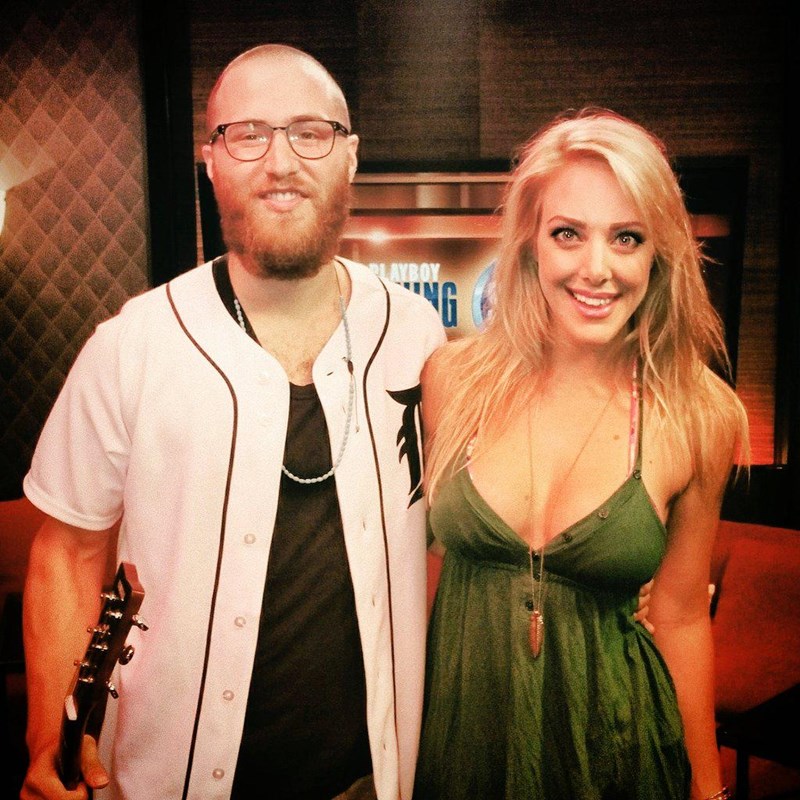 Mike Posner visiting The Playboy Morning Show in Los Angeles, CA August 18, 2015
twitter.com/KateQFunny
