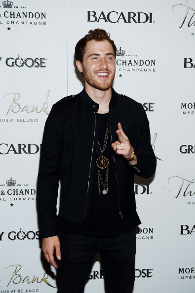 Mike Posner at The Bank Nightclub for DJ E-Man's Birthday Celebration in Las Vegas, NV 5/24/14
Mike Posner at The Bank Nightclub for DJ E-Man's Birthday Celebration in Las Vegas, NV 5/24/14