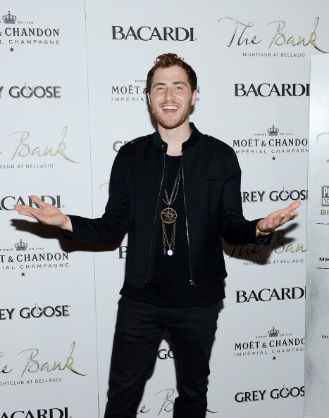 Mike Posner at The Bank Nightclub for DJ E-Man's Birthday Celebration in Las Vegas, NV 5/24/14
Mike Posner at The Bank Nightclub for DJ E-Man's Birthday Celebration in Las Vegas, NV 5/24/14