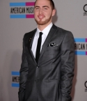 Filename=1AmericanMusicAwards2010.jpg
Filesize=45KiB
Dimensions=400x575
Date added=May 29, 2011 1AmericanMusicAwards2010.jpg