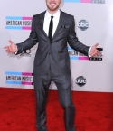 Filename=22AmericanMusicAwards2010.jpg
Filesize=63KiB
Dimensions=395x594
Date added=Dec 31, 2013 22AmericanMusicAwards2010.jpg