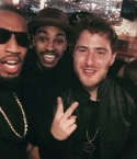Filename=FinallyFamous-05252014-1.jpg
Filesize=108KiB
Dimensions=640x640
Date added=May 26, 2014 FinallyFamous-05252014-1.jpg