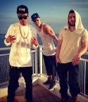 Filename=Maejor-Ali-Justin-Bieber-Mike-Posner-Miami-FL-01262013-2.jpg
Filesize=1234KiB
Dimensions=2048x2048
Date added=Feb 27, 2013 Maejor-Ali-Justin-Bieber-Mike-Posner-Miami-FL-01262013-2.jpg