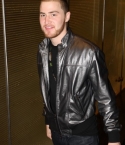 Filename=Mike-Posner-Haze-Nightclub-at-Aria-12302010-3.jpg
Filesize=76KiB
Dimensions=427x640
Date added=Jan 30, 2012 Mike-Posner-Haze-Nightclub-at-Aria-12302010-3.jpg