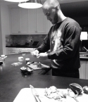 Filename=Mike-Posner-eating-avocados-10122012.jpg
Filesize=157KiB
Dimensions=564x458
Date added=Nov 23, 2014 Mike-Posner-eating-avocados-10122012.jpg