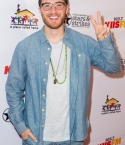 Filename=MikePosner-APCH-StarsAndStrikes-03192014-8.jpg
Filesize=82KiB
Dimensions=396x594
Date added=Mar 20, 2014 MikePosner-APCH-StarsAndStrikes-03192014-8.jpg