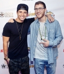 Filename=MikePosner-JakeMiller-APCH-StarsAndStrikes-03192014-3.jpg
Filesize=99KiB
Dimensions=640x640
Date added=Mar 20, 2014 MikePosner-JakeMiller-APCH-StarsAndStrikes-03192014-3.jpg