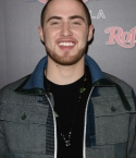 Filename=MikePosner-RollingStone-AMA-VIPAfterParty-11212010-1.jpg
Filesize=90KiB
Dimensions=435x594
Date added=Dec 31, 2013 MikePosner-RollingStone-AMA-VIPAfterParty-11212010-1.jpg