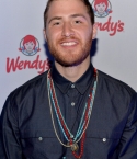 Filename=MikePosner-WestwoodOneRadioRemotes-Pre-Grammy-Awards-01242014-1.jpg
Filesize=81KiB
Dimensions=403x594
Date added=Jan 27, 2014 MikePosner-WestwoodOneRadioRemotes-Pre-Grammy-Awards-01242014-1.jpg