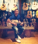 Filename=MikePosner-guitar-06242013.jpg
Filesize=106KiB
Dimensions=612x612
Date added=Jun 26, 2013 MikePosner-guitar-06242013.jpg
