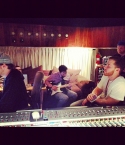 Filename=MikePosner-studio-03202013.jpg
Filesize=107KiB
Dimensions=612x612
Date added=Mar 21, 2013 MikePosner-studio-03202013.jpg