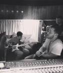 Filename=MikePosner-studio-03202013~0.jpg
Filesize=114KiB
Dimensions=612x612
Date added=Mar 21, 2013 MikePosner-studio-03202013~0.jpg